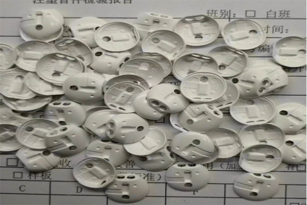 深圳定制蓝牙耳机外壳的「塑胶模具制造厂」哪里找？
