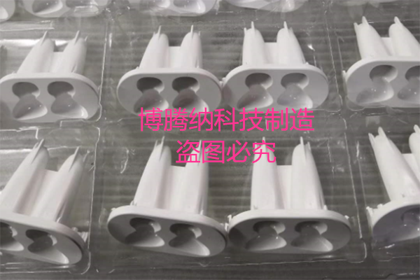 深圳蓝牙耳机塑胶模具厂——博腾纳13年经验更能为您解决模具问题