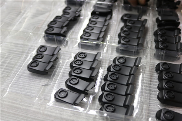 博腾纳塑胶模具厂——12道质检工序，品质有保障